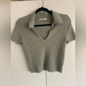 RIBBED GREEN SWEATER TOP